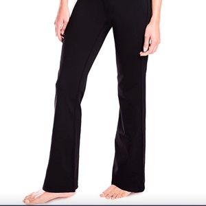 Yogi pace boot cut legging size